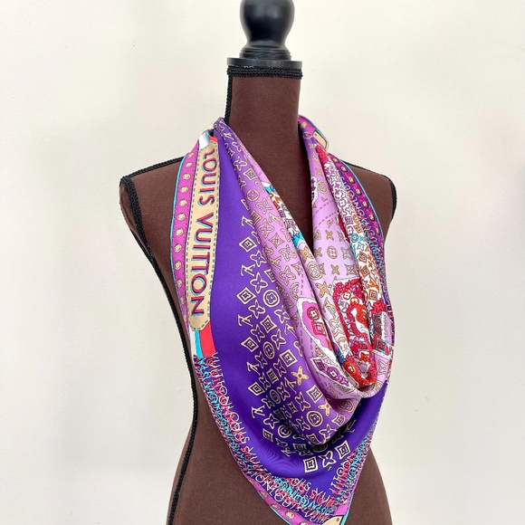 New Louis Vuitton Monogram Map Square Purple Silk Scarf - Picture 12 of 15